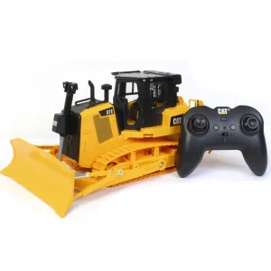 Manufacturer_Diecast Masters Radio Control<1/24 Radio Control Caterpillar D7E Track-Type Tractor Dozer, Made of Durable Plastic