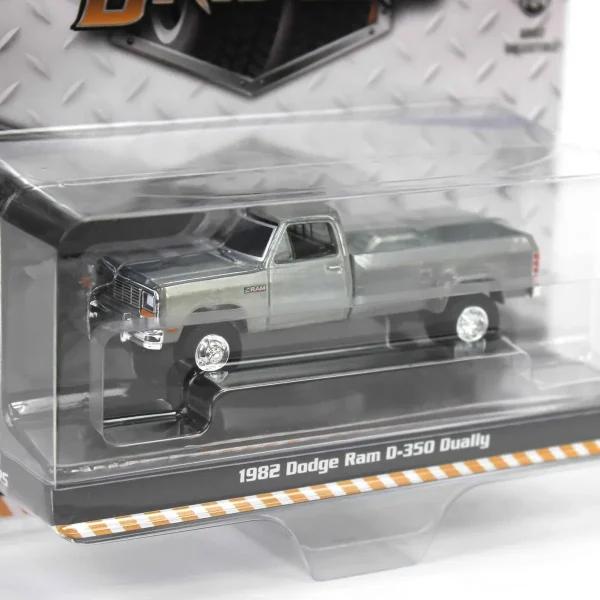 Manufacturer_Greenlight Collectibles Cars & Suvs | Pickup Trucks<Raw Chase Unit ~ 1/64 1982 Dodge Ram D350 Dually, Construction Yellow, Dually Drivers Series 15