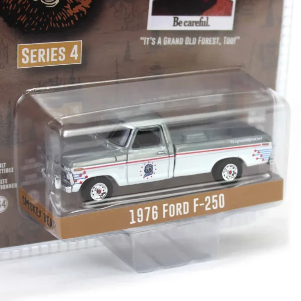 Manufacturer_Greenlight Collectibles Cars & Suvs | Pickup Trucks<Raw Chase Unit ~ 1/64 1976 Ford F-250, Smokey Bear Series 4