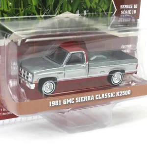 Manufacturer_Greenlight Collectibles Pickup Trucks<Raw Chase Unit ~ 1/64 1981 GMC Sierra Classic K2500, Neutral & Dark Carmine Red Deluxe Two-Tone, Down on the Farm Series 10