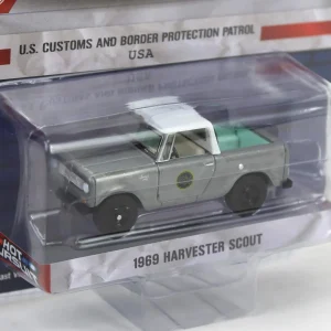 Manufacturer_Greenlight Collectibles Cars & Suvs<Raw Chase Unit ~ 1/64 1969 Harvester Scout Half Cab, US Customs & Border Patrol, Hot Pursuit Special Edition