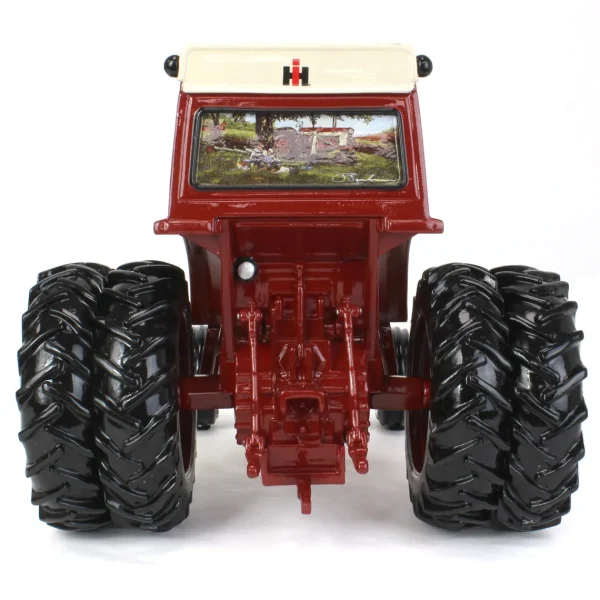 Manufacturer_Other Bed & Bath | Farm Art & DéCor<1/16 RESIN International Harvester 1466 Sculpture with Dave Barnhouse Farm Art
