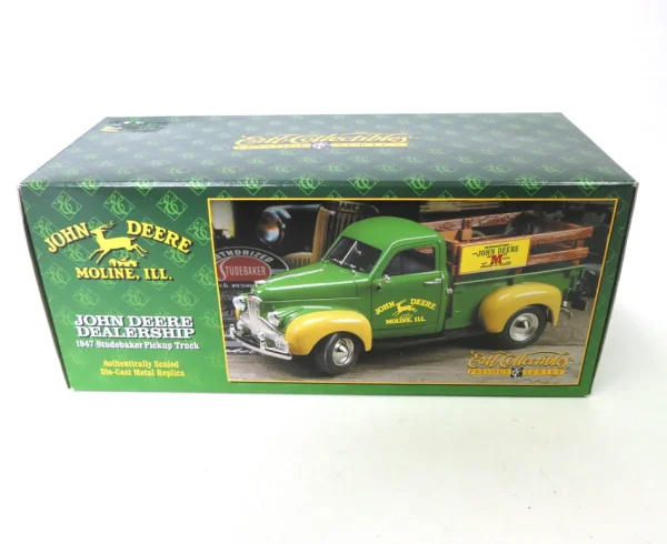Manufacturer_ERTL Pickup Trucks<1/25 1947 Studebaker Pickup Truck, John Deere Dealership Die-cast Pickup