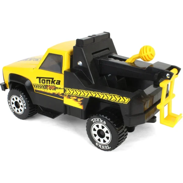 Manufacturer_Tonka Tow & Straight Trucks<Tonka Steel Classics Tow Truck