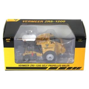 Manufacturer_SpecCast Implements<1/64 Vermeer ZR5 Self-Propelled Baler